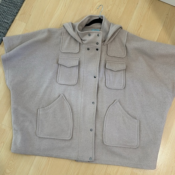 Anthro Dusty pink grey poncho with hood - Picture 6 of 7